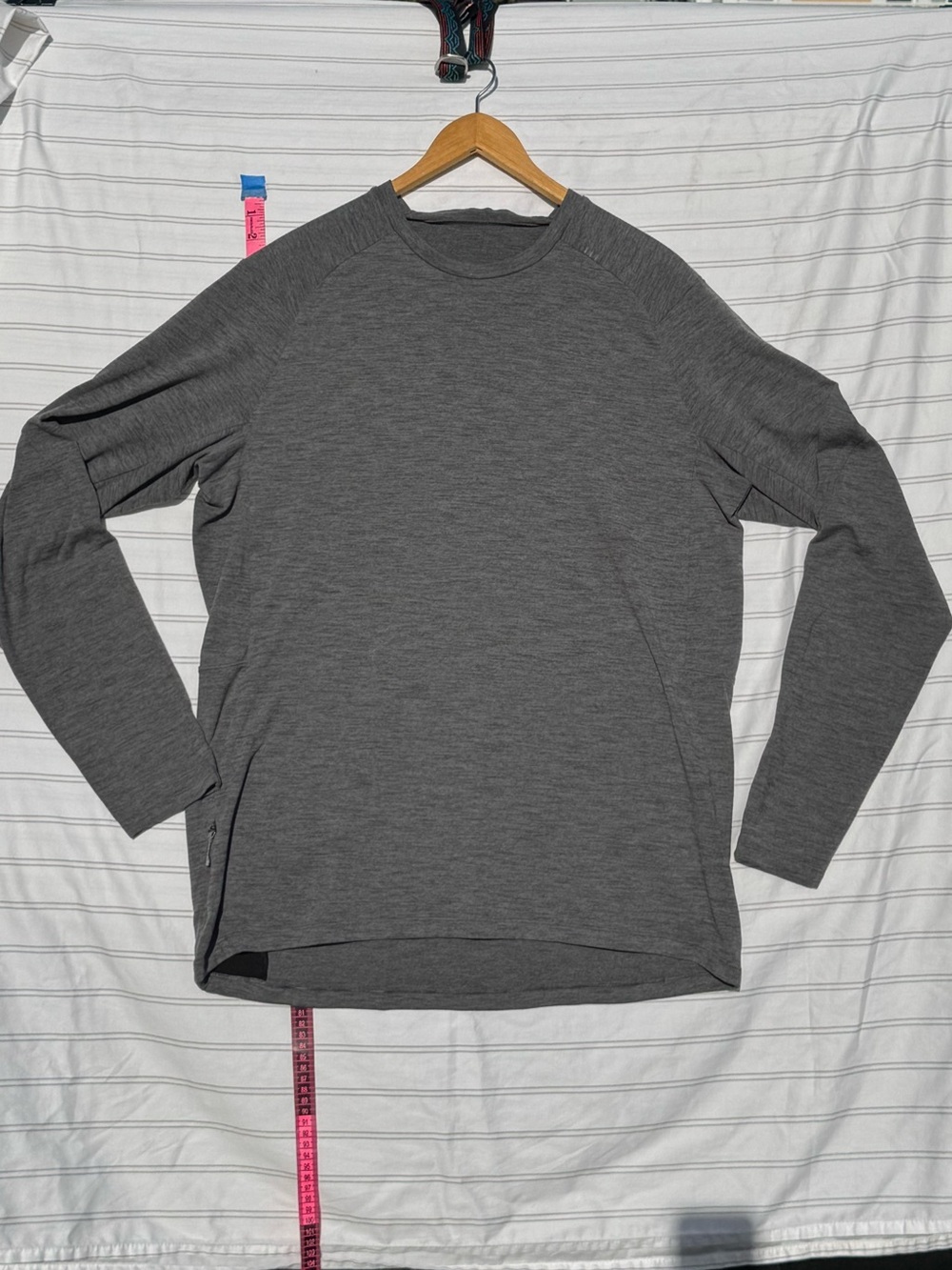 Men's Long-Sleeve Crewneck Shirt - Gray